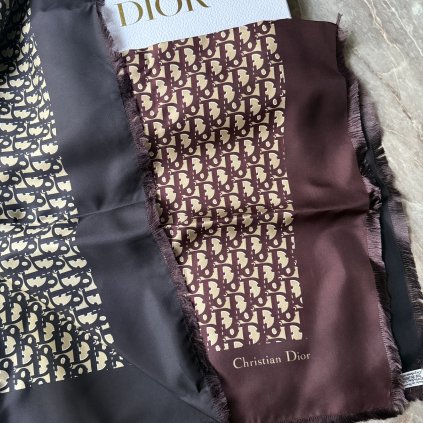 Dior bordo hedvábný šátek