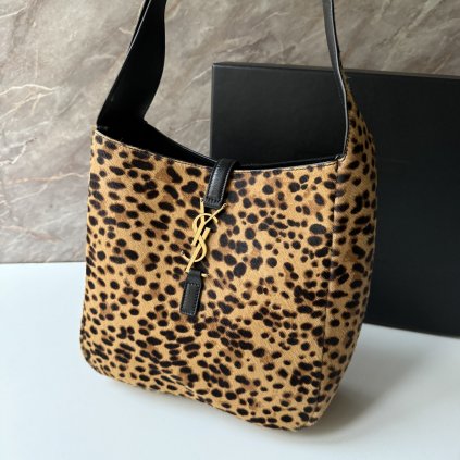 Saint Laurent leopardí Le 5 à 7 kabelka