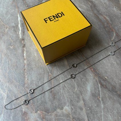 Fendi stříbrný řetízek