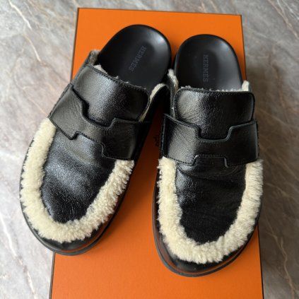 Hermès kožené pantofle