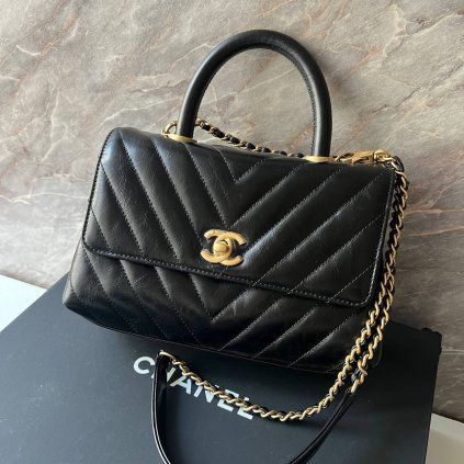 Chanel černá coco handle small kabelka