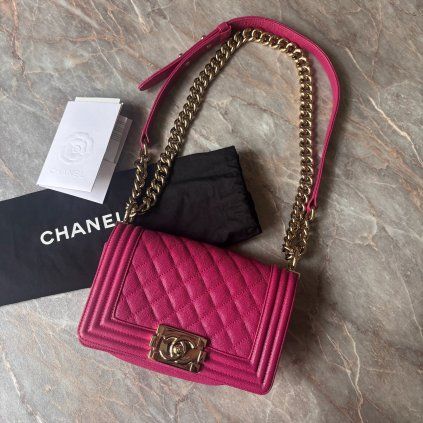 Chanel růžová Boy small