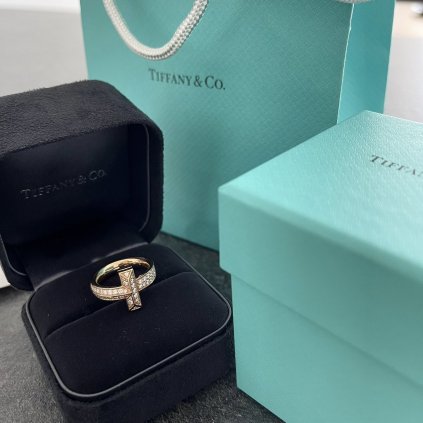 07507434 726B 44D1 9EB0 714E87CA0E4C