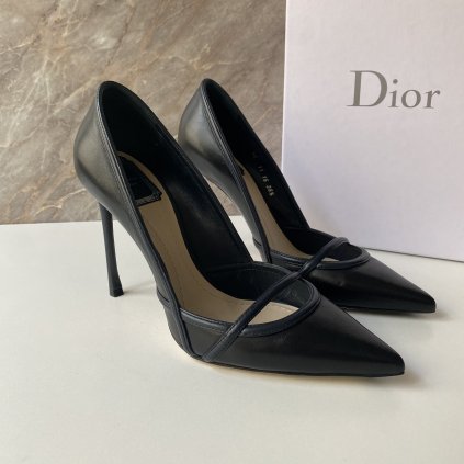 C25A0CA1 EEC7 4DA7 A3BA 268A22791397