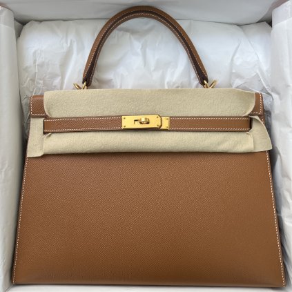 C221384E 5EA1 41E3 943F 71CD6E6E33DE