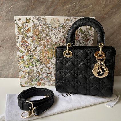 DIOR - Luxuryphile, Strana 2 DIOR - Luxuryphile, Strana 2