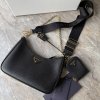 Prada Re-Edition kabelka, kožená verze