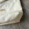 Chanel bílá Chanel22 kabelka