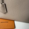 Louis Vuitton Lockme Greige kabelka