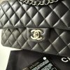 Chanel černá Lambskin medium Flapbag