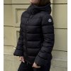Moncler černá bunda