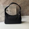 Prada nylon černá kabelka