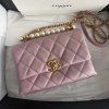 Chanel růžová crossbody kabelka s perlami