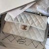 Chanel medium Double Flapbag v bílé