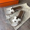 Hermès Oran bílé pantofle