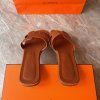 Hermès hnědé Oran sandále