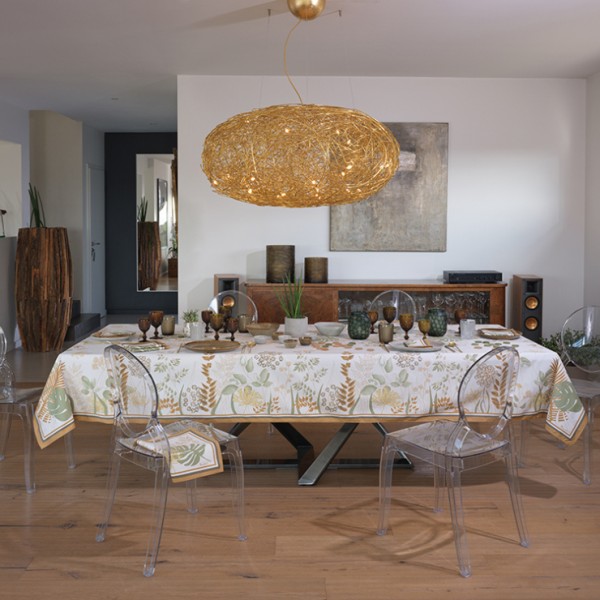 agapanthes-tablecloth