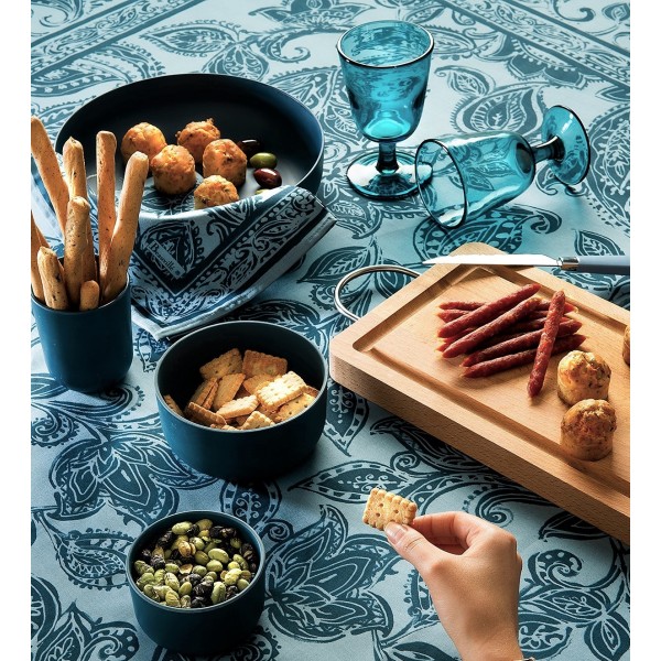 diner-en-ville-tablecloth