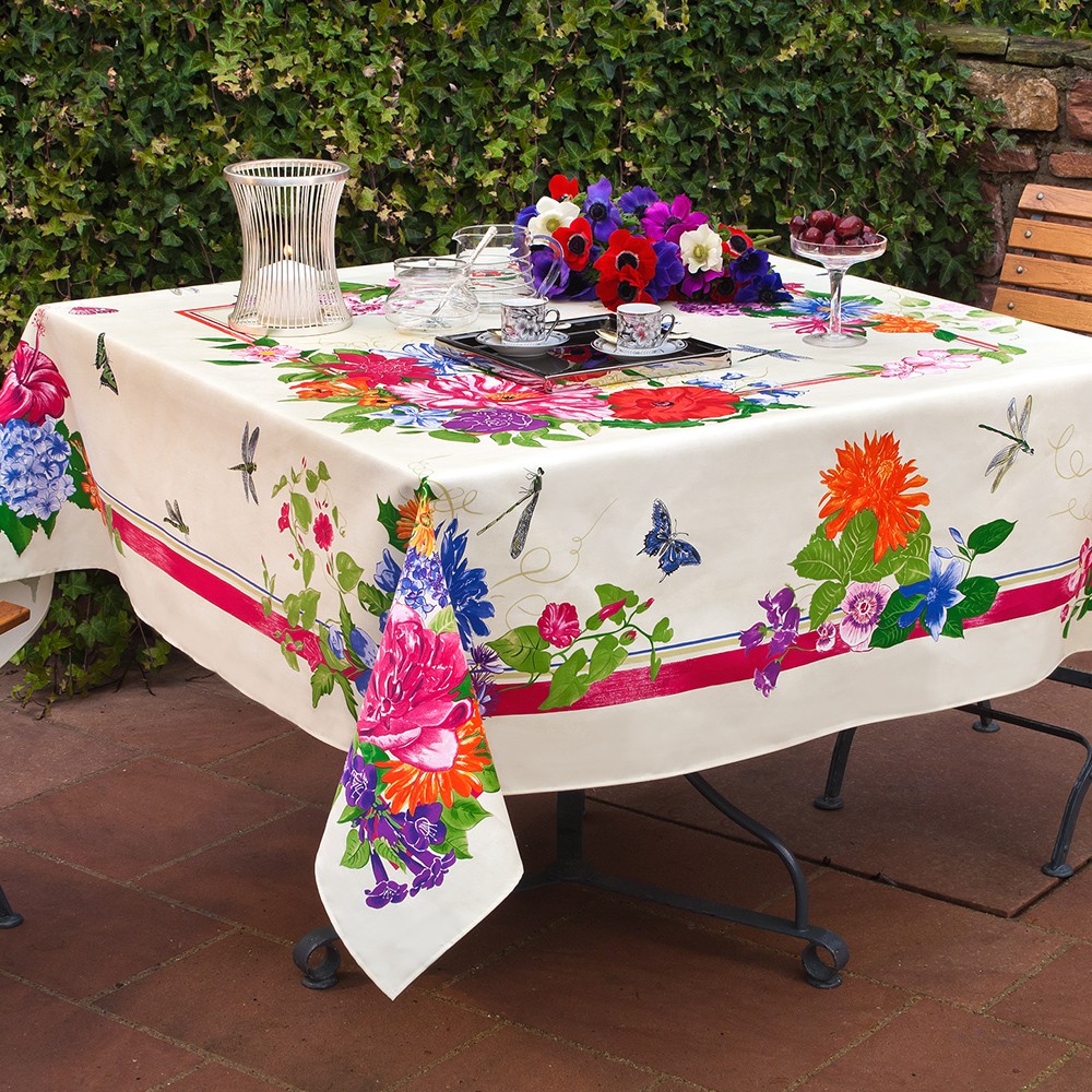 palais-royal-tablecloth