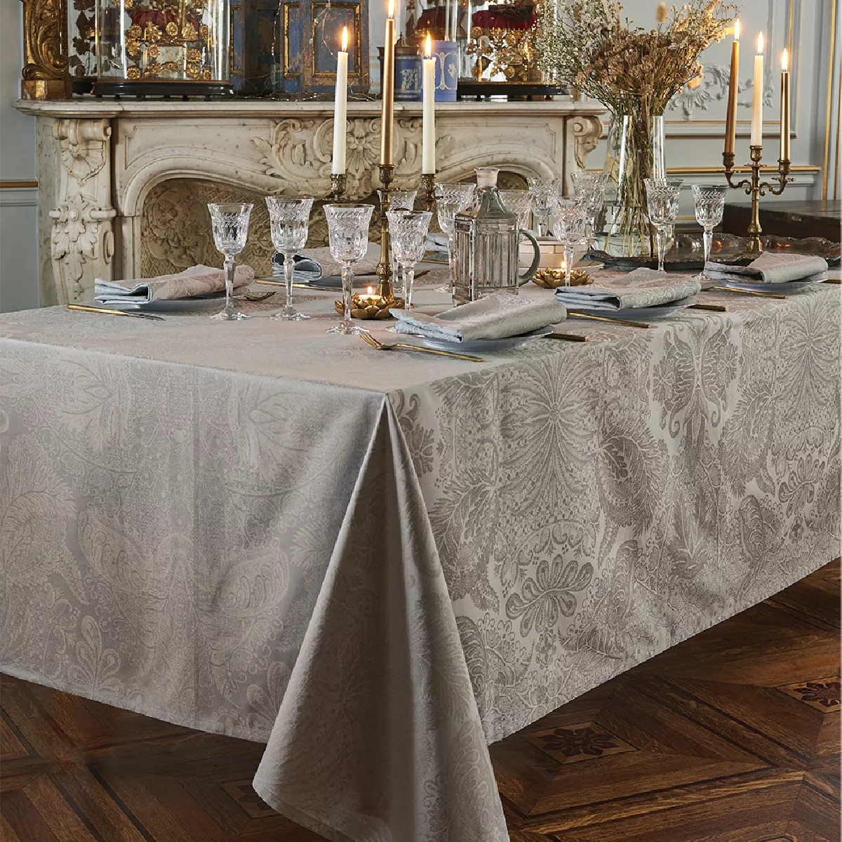 beige-100-cotton-tablecloth-mille-isaphire-beige