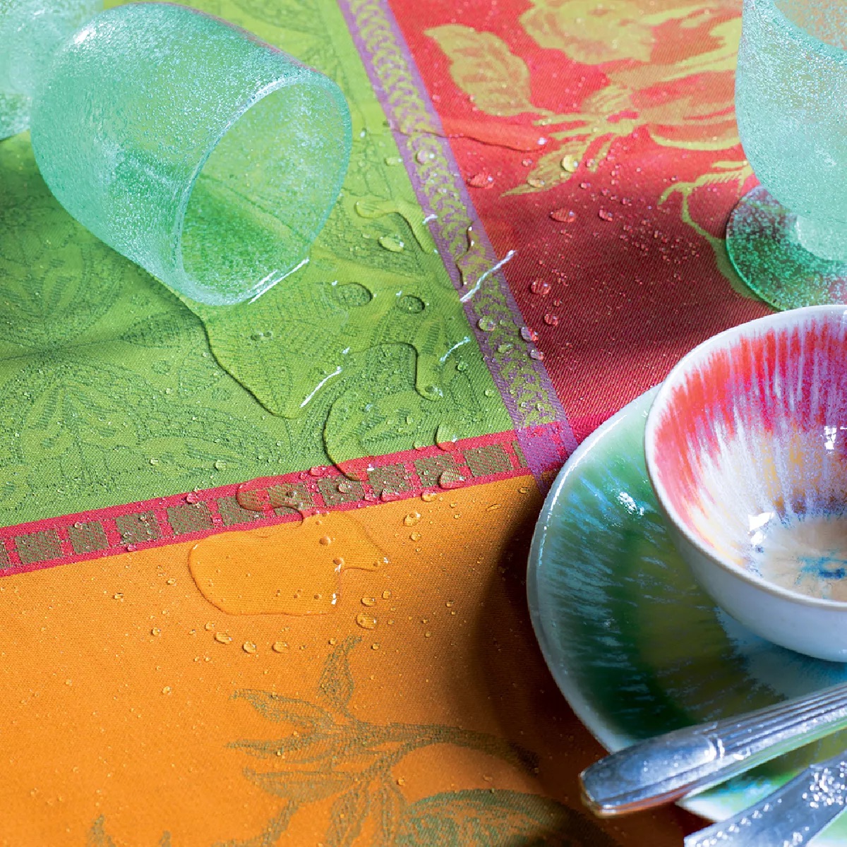 multicolor-100-cotton-waterproof-coating-tablecloth-mille-tutti-frutti-sangria