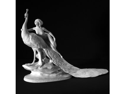 Aelteste Volkstedter Porcelánová soška "Marnivost (Dáma na pávovi)"