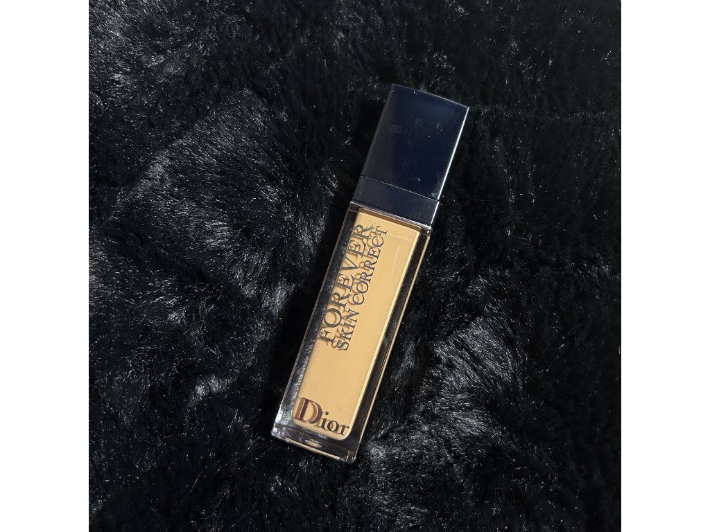 Dior korektor 4WO Forever Skin Correct 11 ml tester