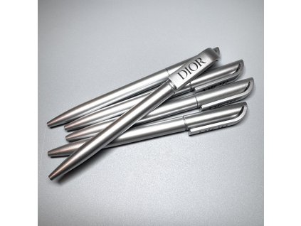 Dior propiska šedá s černým nápisem