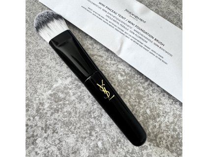 YSL štětec na make-up