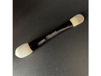 Estée Lauder štětec a houbička na make-up 2 v 1
