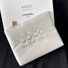 Chanel taštička Coco Mademoiselle krémová