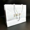 Dior taška 24 x 24 cm nová bílá se zlatým nápisem