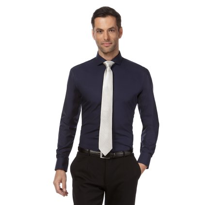 tmavě modrá košile