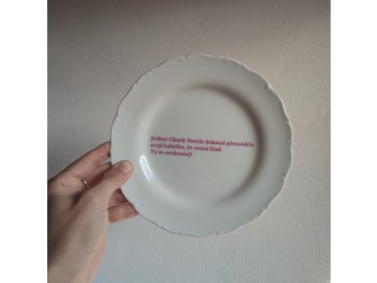 Chuck Norris, menší desertní talíř