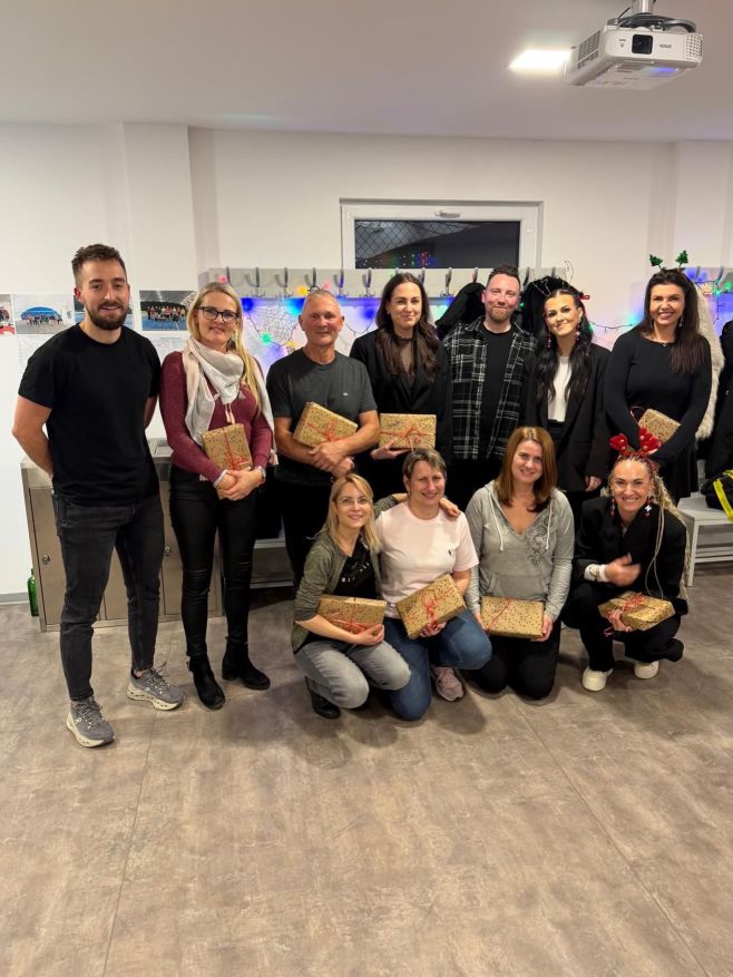 Děkujeme, že jste letos byli s námi. ♥️ Za vaši podporu, důvěru i každou objednávku, která nám dává smysl v tom, co...