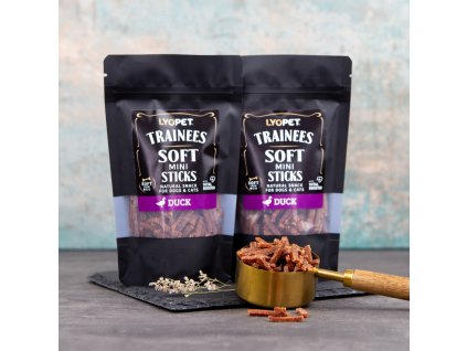 Trainees Snack Soft Mini Sticks Duck  měkká kachna pro psy a kočky