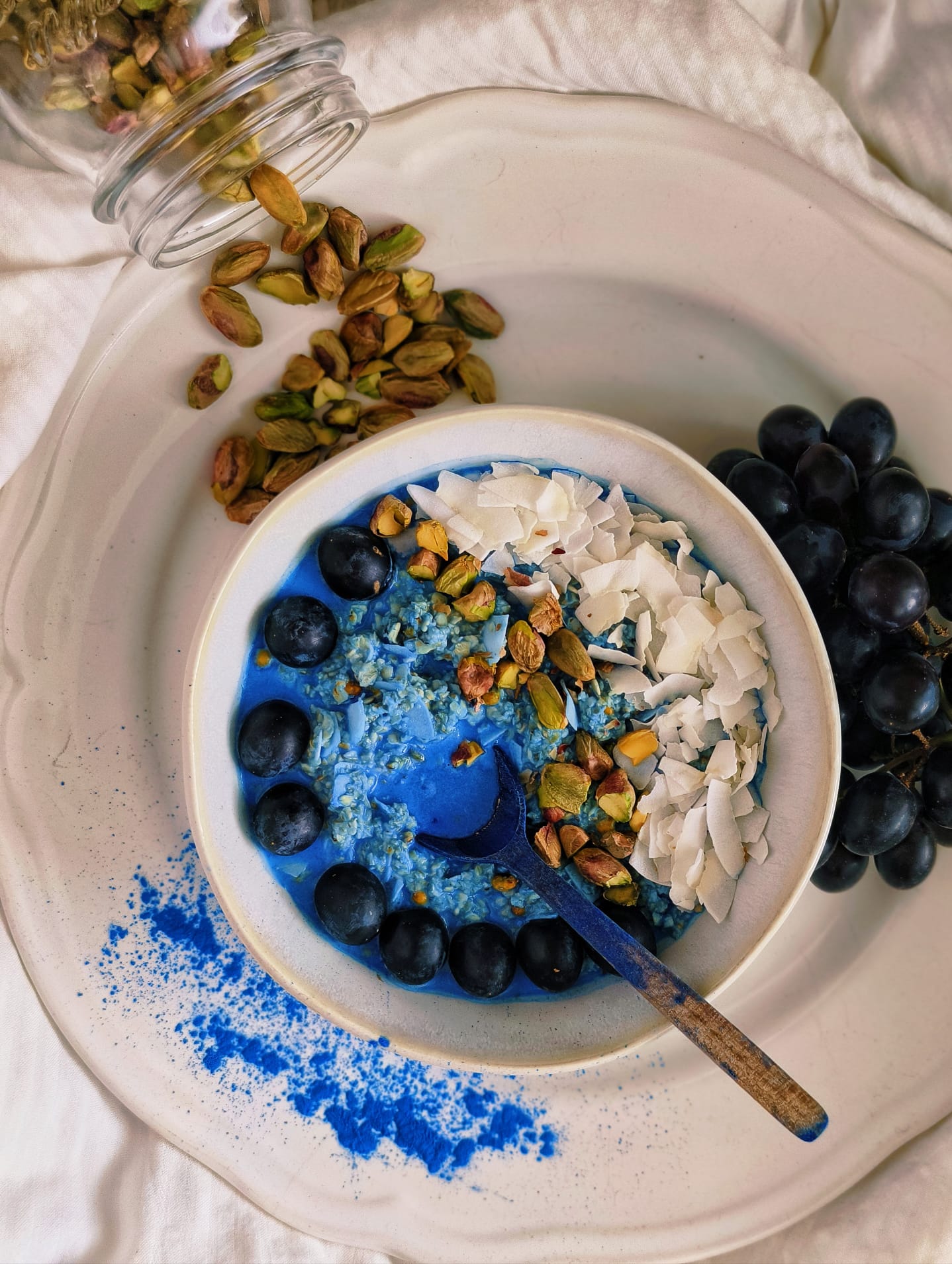 Ovesná kaše s BIO modrou spirulinou