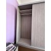 třídvéřová skříň s posuvnými dveřmi a zrcadlem (3)