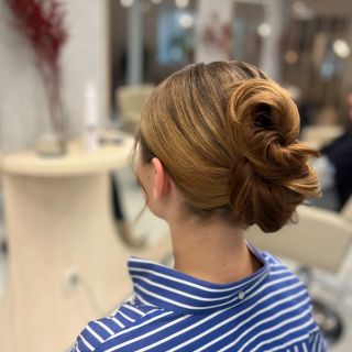 • Milá vsuvka do našho koloristického sveta🫶🏻• #remeslo #vlasy #identita #krasa #vasen