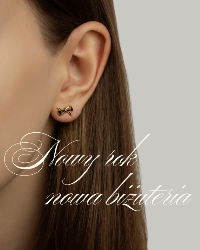 POŚWIĄTECZNA WYPRZEDAŻ JUŻ TRWA! 🎄✨ Z kodem PV15 15% zniżki na każdą biżuterię.💍 Oferta ważna tylko do 2.1.⏰💫 Link w BIO...