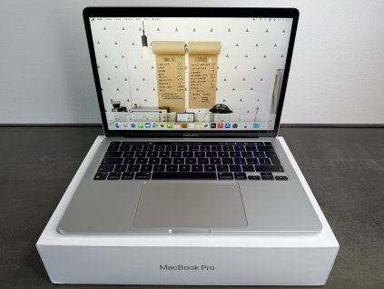 MacBook Pro 13'' 2020 / M1 / 8GB / 512GB SSD / Silver - Kompletní balení