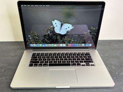 MacBook Pro 15'' 2015 / i7 / 16GB / 1TB SSD / Silver - DPH