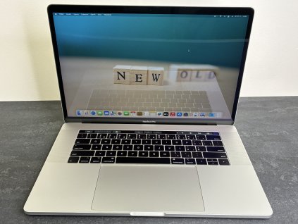MacBook Pro 15'' 2018 / i7 / 16GB / 512GB SSD / Silver / Nefunkční  Touch ID - DPH