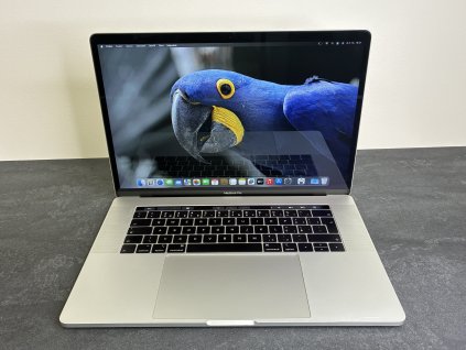 MacBook Pro 15'' 2018 / i9 / 32GB / 512GB SSD / Silver - DPH