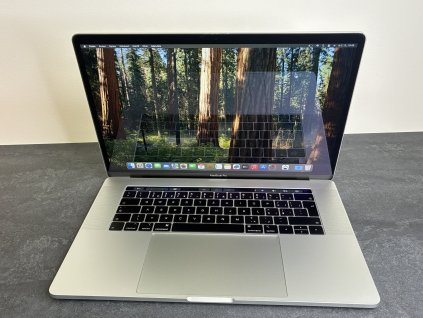 MacBook Pro 15'' 2018 / i9 / 32GB / 512GB SSD / Silver - DPH