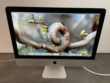 Apple iMac 21,5" 2017 / 2K / 250GB SSD / Prasklé LCD