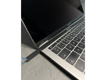 Výměna prasklého rámečku displejeVýměna prasklého rámečku dipleje