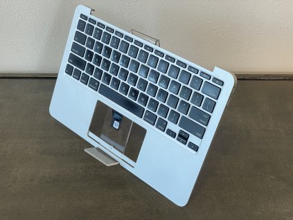MacBook Air A1465 (2014) Silver topcase - použitý, Stav B