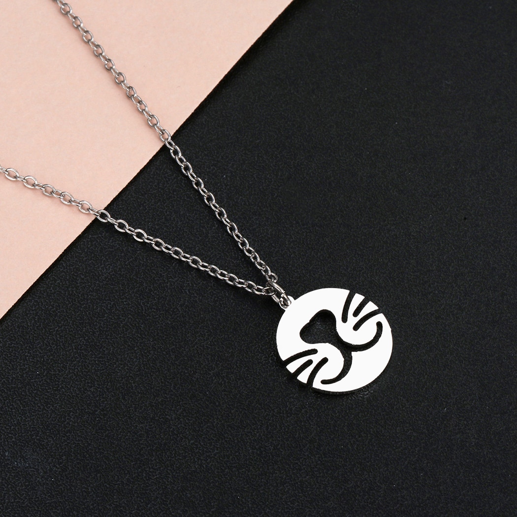 Náhrdelník s oceľovou mačkou s ňufáčikom - strieborný, zlatý Farba: stříbrná