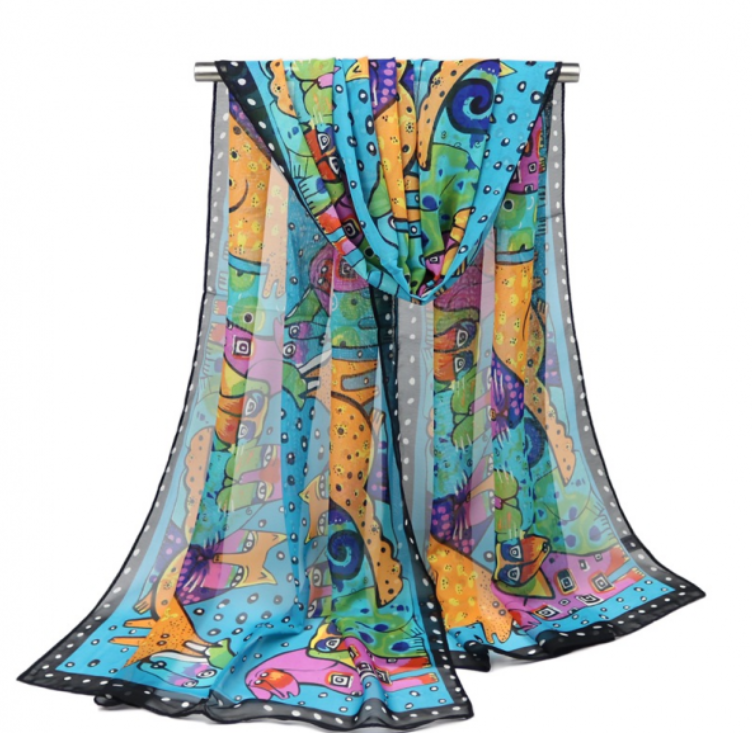 Šifónový šál s mačkami a psíkmi - rôzne farby Číslo: tmavě modrý podklad, oranžový okraj